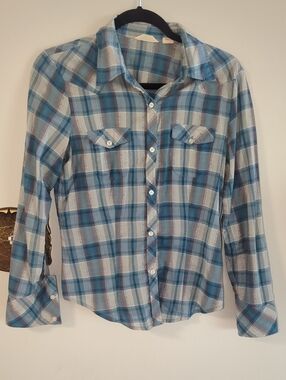 American Eagle Outfitters Blue and Cream Plaid Shirt
